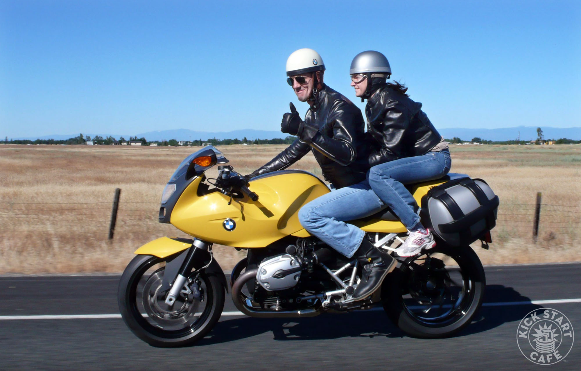 um adventure bike